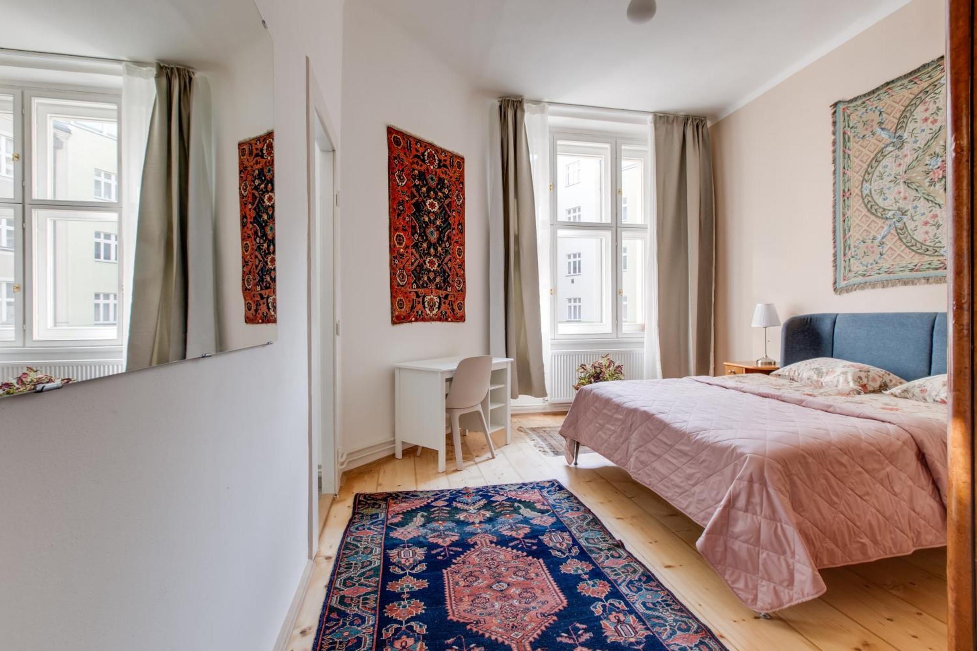 Heart Of Old Town Comfy 2bdr 2bath