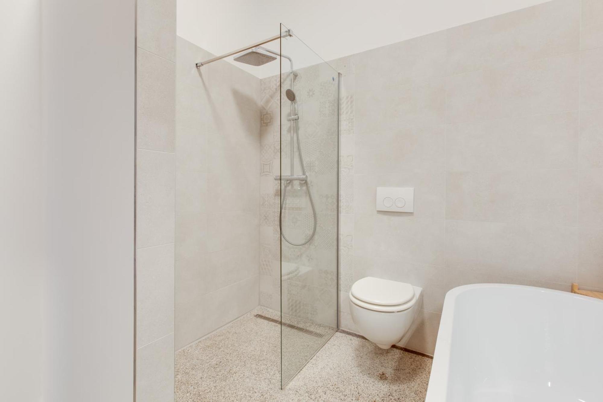 Heart Of Old Town Comfy 2bdr 2bath Apartment *
