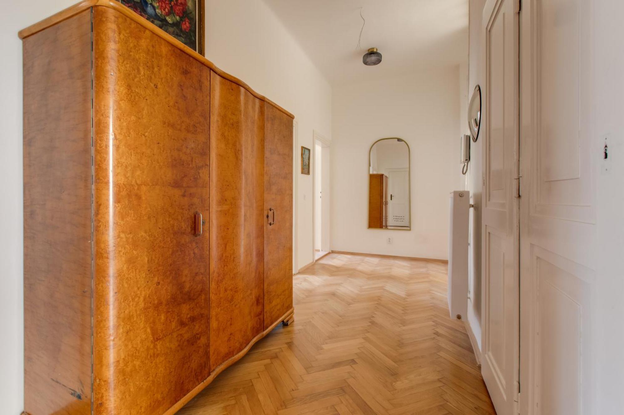 Apartment Heart Of Old Town Comfy 2bdr 2bath Prague